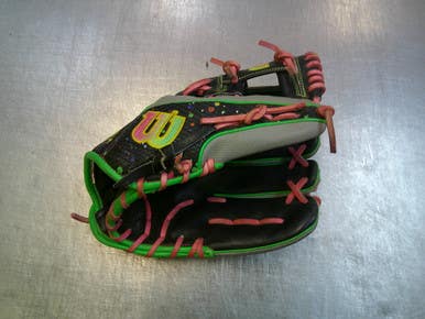 Used Wilson A2000 BB/SB Glove RH Throw Grey 11 1/2" 11339-S000198416