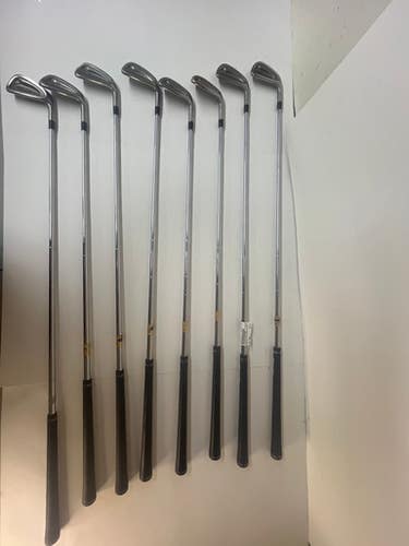 Used Titleist DCI 981 Mens Iron Set RH 3I-PW 11793-S000261702