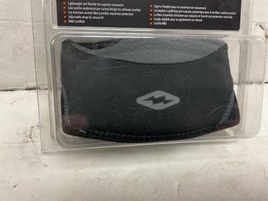 Like-New Shock DR Ultra 2.0 Senior Hockey Neck Guard 11855-S000198684