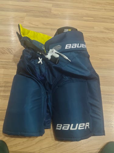 Men's Senior Large Bauer Supreme 3S Hockey Pants (Used)