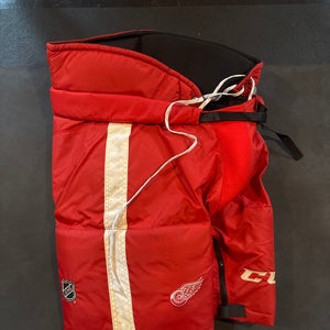 Senior Medium CCM HP70 Hockey Pants Pro Stock (Used)