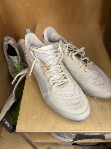 White Men's Size M 11.0 (W 12.0) Adult Nike Huarache Cleats (Used)