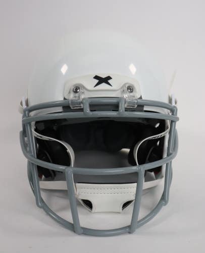 Xenith X2E+ / 2023 / Youth Football Helmet / Size Medium / White INV9