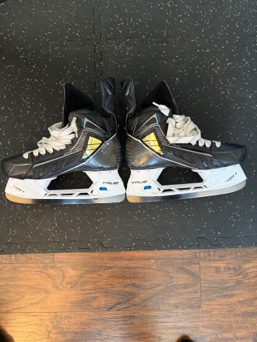 Black/Yellow 2022 True Pro Custom Hockey Skates 10 (New)