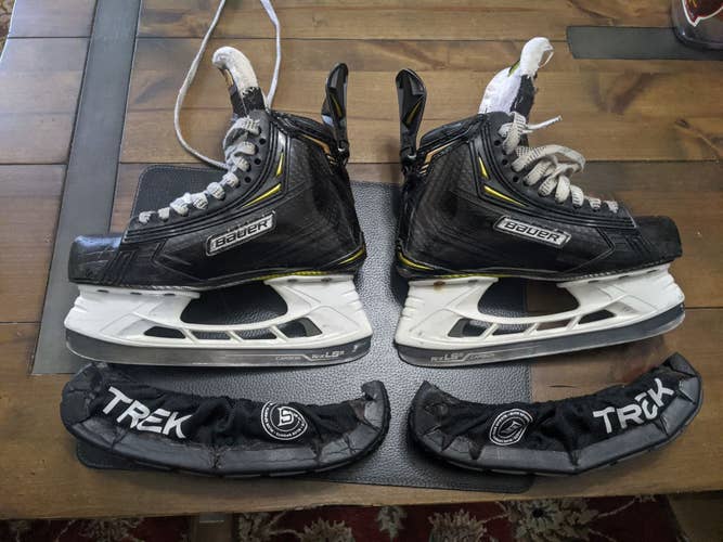 Bauer Supreme 2S Pro Hockey Skates Regular Width Size 4 (Used)