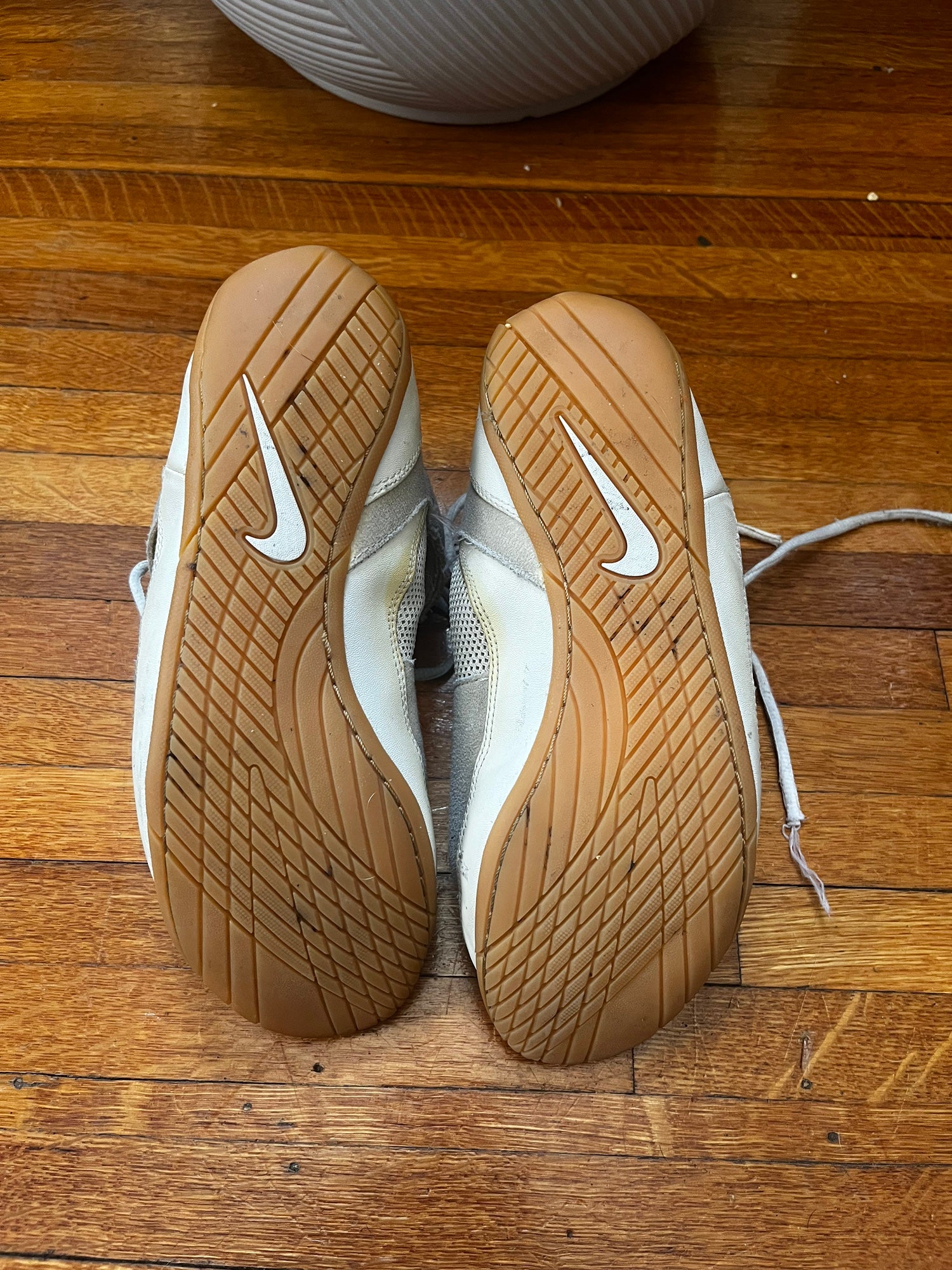 nike fury white and gold