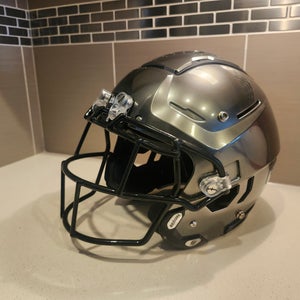 Adult Large Schutt F7 Helmet (New)