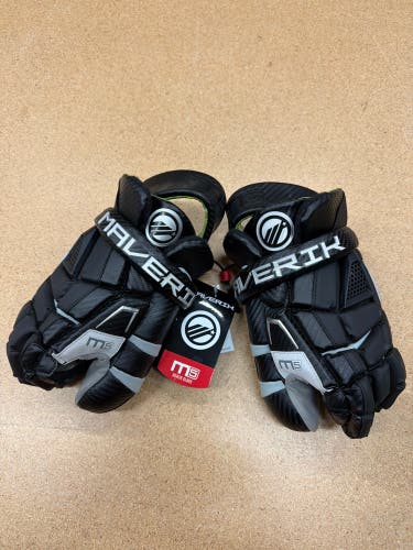 Size L Maverik M5 Goalie Gloves (New)