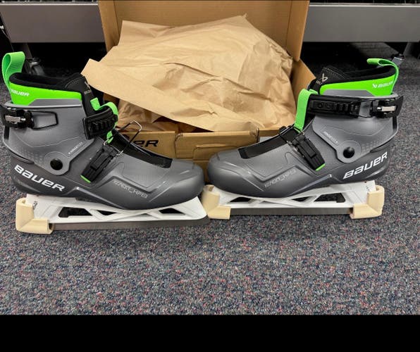 2022 Bauer Konekt Hockey Skates Regular Width 10 (New)