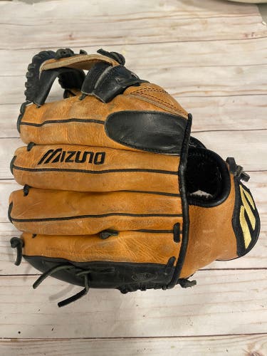 Mizuno Vintage Baseball Glove MVT 1176