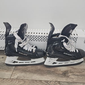 Bauer Supreme Mach Hockey Skates Regular Width 6.5 (Used)