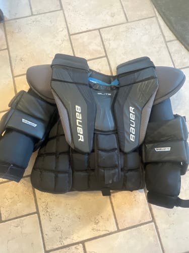 Intermediate Bauer Elite Goalie Chest Protector (Used) Large