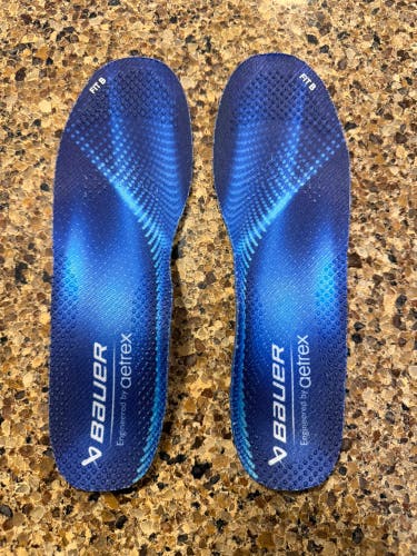 Bauer Aetrex Skate Insoles, Size 6 Fit B (New)