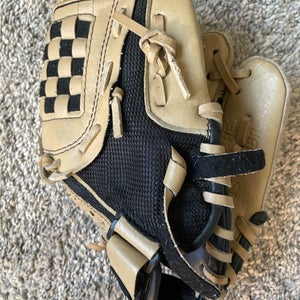 Used Adidas Easy Close Ts 9500br 9 1 2" Fielders Glove