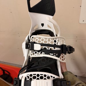 XL Nidecker SUPERMATIC Snowboard Bindings (Used)