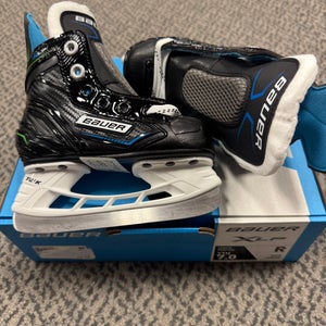 Bauer Youth XLP Hockey Skates Regular Width 7 (New)