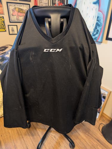 Black Goalie Cut Men's Jersey (Used)