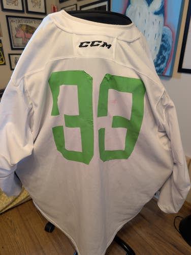 White Goalie Cut Men's CCM Jersey (Used)