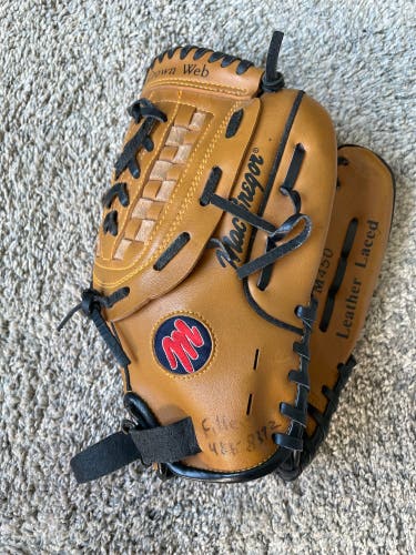 RH Baseball Glove 11" (Used)