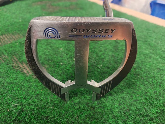 Odyssey 2-Ball Fang 35 Inch Putter Damaged Read Description