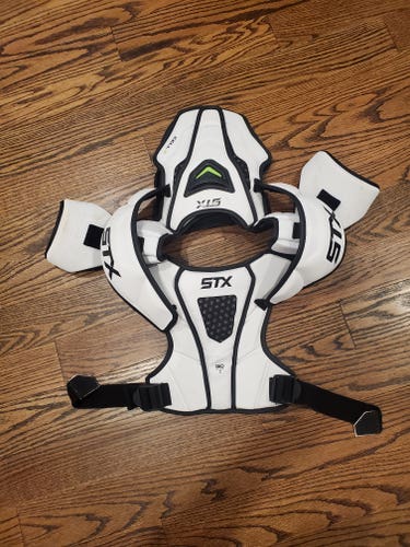 Medium Youth STX Cell IV Shoulder Pads (Used)