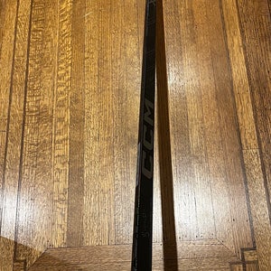Senior CCM XF Ghost Right Handed Hockey Stick P28 85 Flex (New) w/ textured grip
