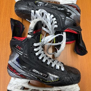 Bauer Vapor 2X Pro Hockey Skates Regular Width Size 5 (Used)