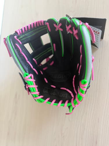 Wilson 2024 Party Animals Confetti A2000 1786 SS 11.5” infield baseball glove.