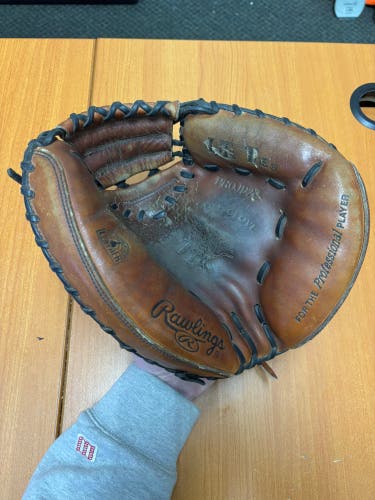 Rawlings Heart of the Hide RH Catcher's Baseball Glove 33" (Used)