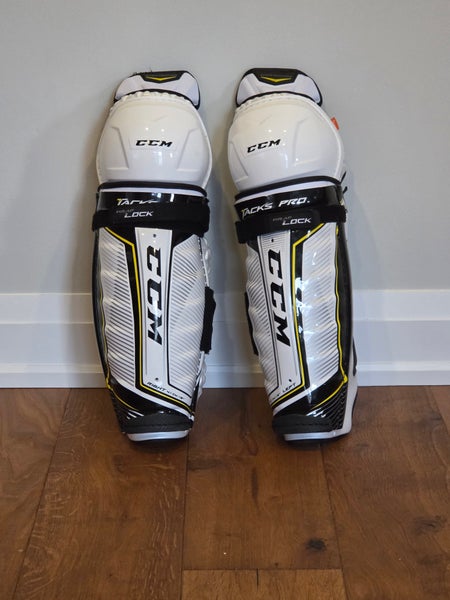 Senior CCM Tacks Pro 16" Shin Pads