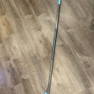 Senior Bauer Nexus Right Handed Hockey Stick P92 102 Flex (Used)