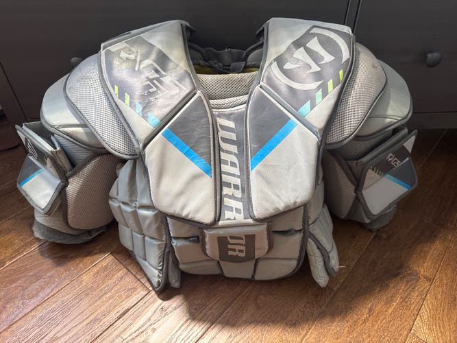 Small / Medium Warrior Ritual G5 Goalie Chest Protector (Used)
