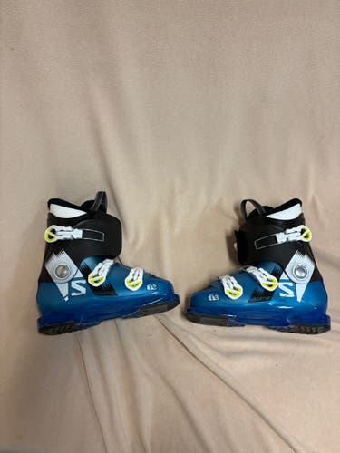 Mondo 25 & 25.5 Unisex Salomon All Mountain T3 Ski Boots (Used)