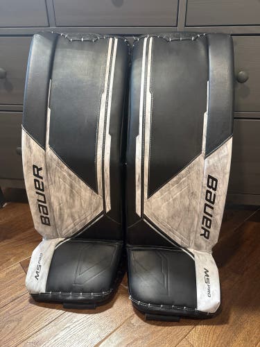 32" Bauer Supreme M5 Pro Goalie Leg Pads (Used)