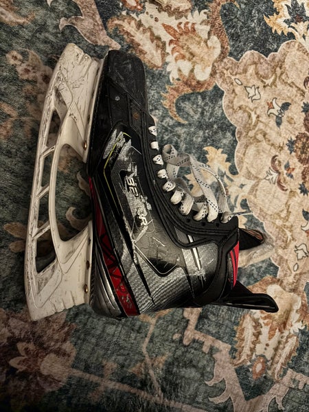 2019 Bauer Vapor 2X Pro Hockey Skates Regular Width 9 (Used)