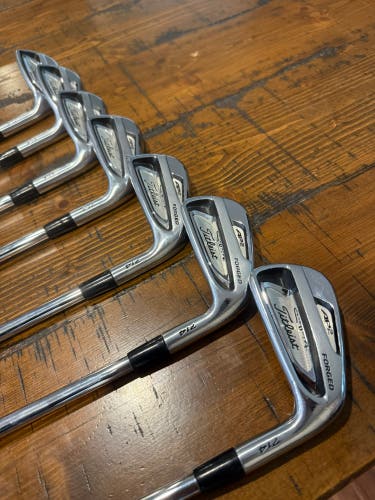 Men's Titleist 714 AP2 Right Handed Iron Set Stiff Flex Steel Shaft (Used)