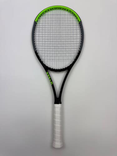 Wilson Blade 98 16x19 V7, 4 3/8 Very Good Condition