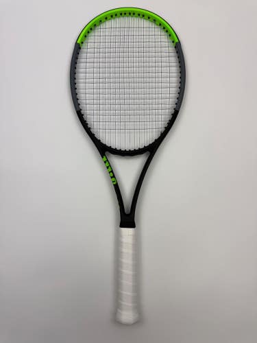 Wilson Blade 98 16x19 V7, 4 3/8 Very Good Condition