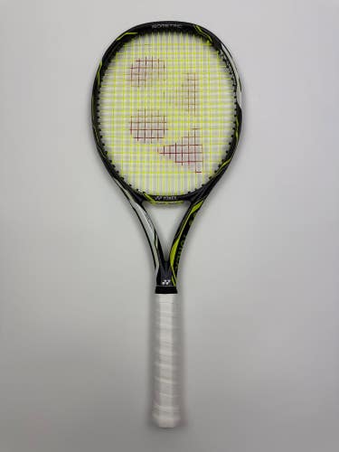 Yonex Ezone DR 100, 4 1/4 Very Good Condition