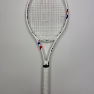 Tecnifibre TFight 305S 2025, 4 1/4 Very Good Condition