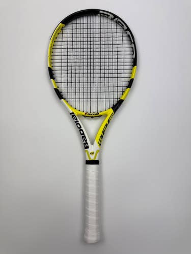Babolat Aeropro Drive Cortex 4 3/8 Very Good Condition