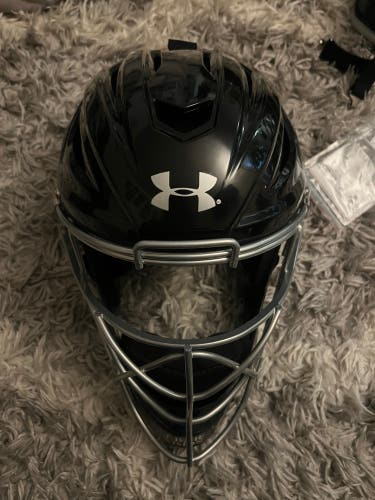 Under Armour Catchers Helmet Baseball Softball UAHG2AVS-1 Black 7-7 1/2 New