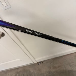 Senior Bauer Vapor Flylite Left Hand Hockey Stick P92 77 Flex (New)