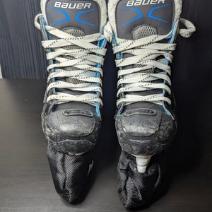 Black Bauer Nexus 4000 Hockey Skates 12 (Used)
