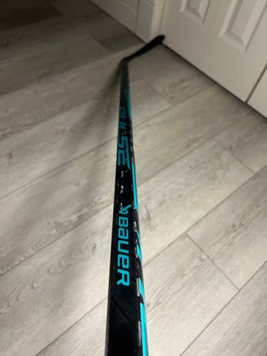 Senior Bauer Pulse Right Handed Hockey Stick P92 87 Flex (New)