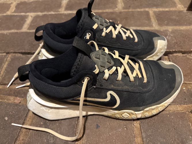 Nike Air Diamond Turf Shoes