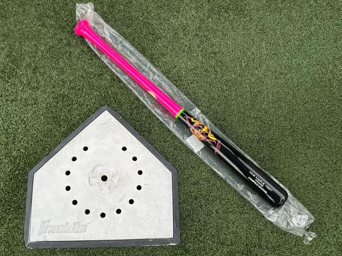 NEW 31" Pro Prime VG27 Party Animals Louisville Slugger Maple Bat Savannah CB35