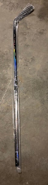 Senior Bauer Vapor Flylite Right Handed Hockey Stick P92 77 Flex (New)