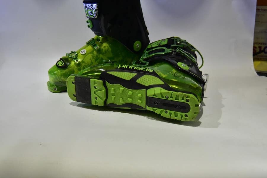 K2 PINNACLE 130 SKI BOOTS MEN SIZE 12.5/ 30.5 | SidelineSwap | Buy