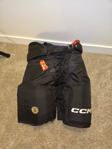 CCM HP45 Boston Bruins Size Large New